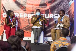 http://educataghana.com/wp-content/uploads/2020/11/19.10.20-Educata-Ghana-Day-1-of-2-341-_CM40393-300x200.jpg